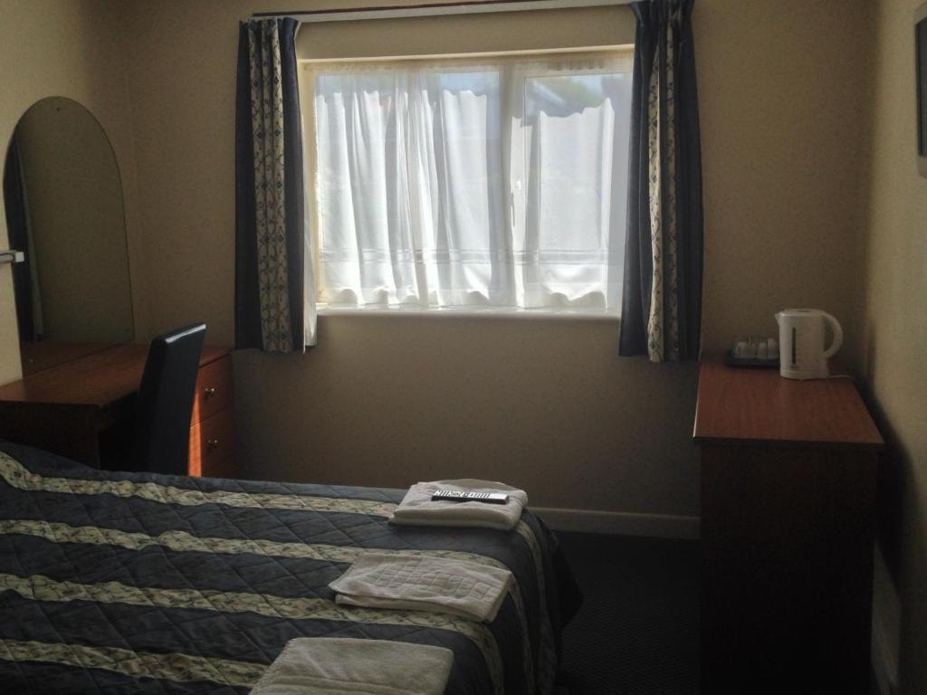 Elmhurst Hotel Reading Zimmer foto